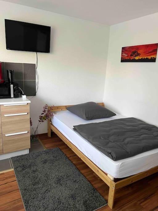 Apartment Am Stuttgarter Flughafen / Messe Leinfelden-Echterdingen Bagian luar foto